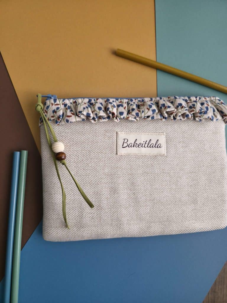 Cake Blueberry and Cream Maxi Pouch